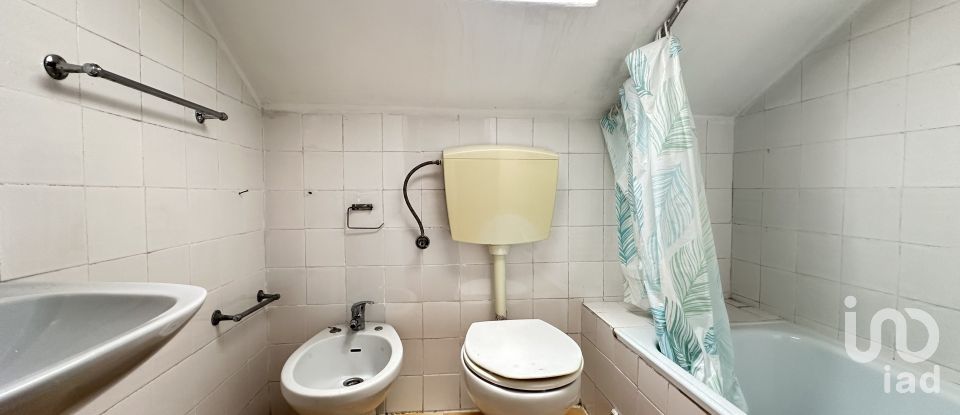 Maison de village T6 à Pínzio de 360 m²