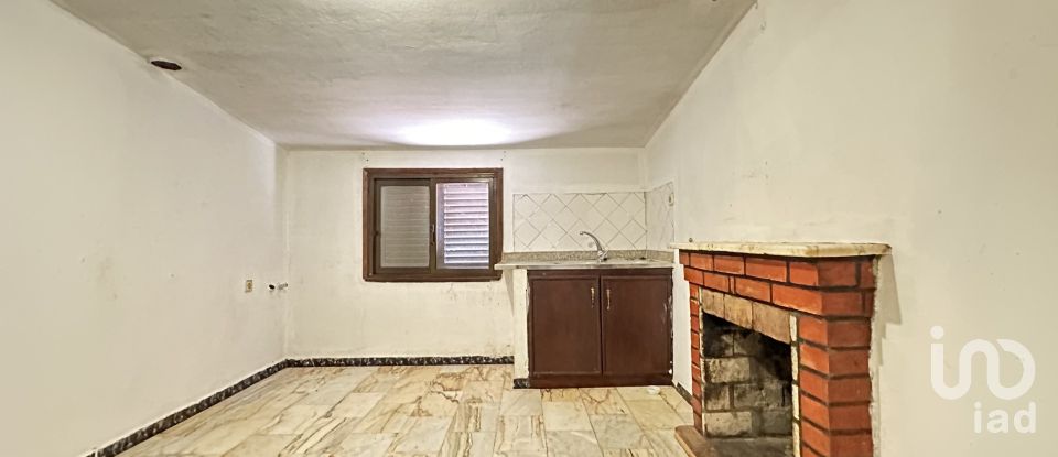 Maison de village T6 à Pínzio de 360 m²