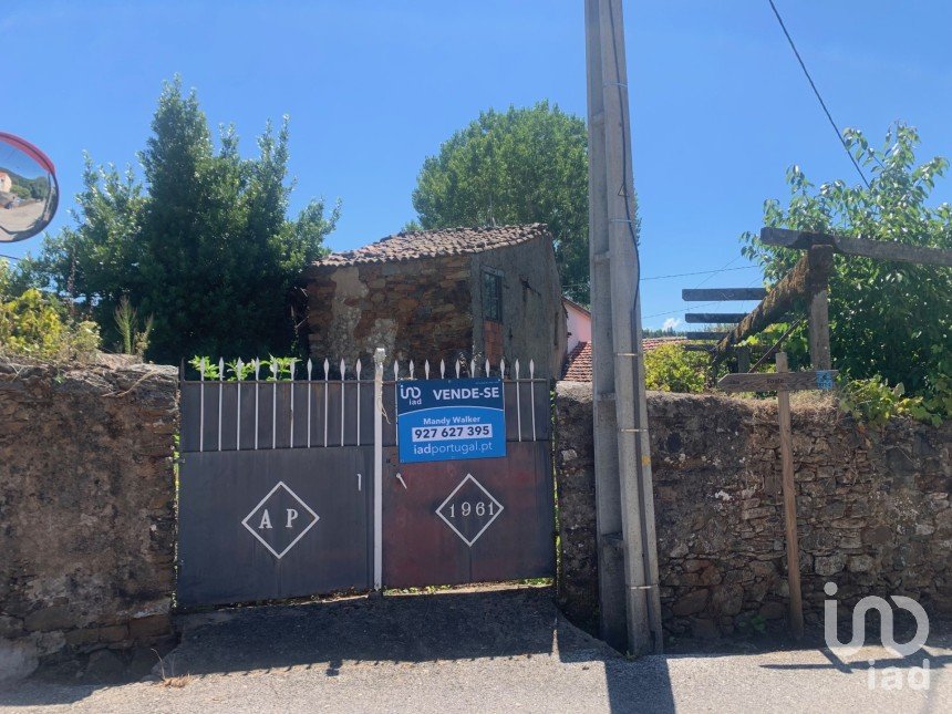 Maison de village T0 à Pedrógão Grande de 181 m²