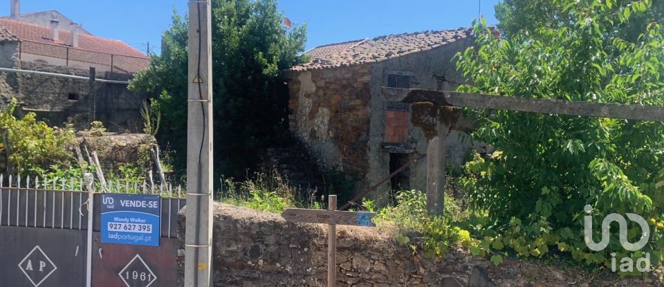 Maison de village T0 à Pedrógão Grande de 181 m²