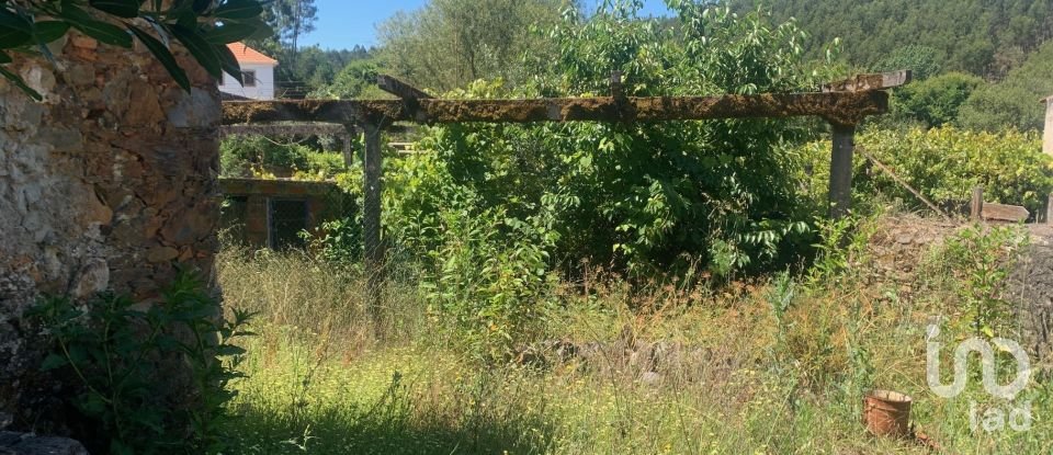 Maison de village T0 à Pedrógão Grande de 181 m²