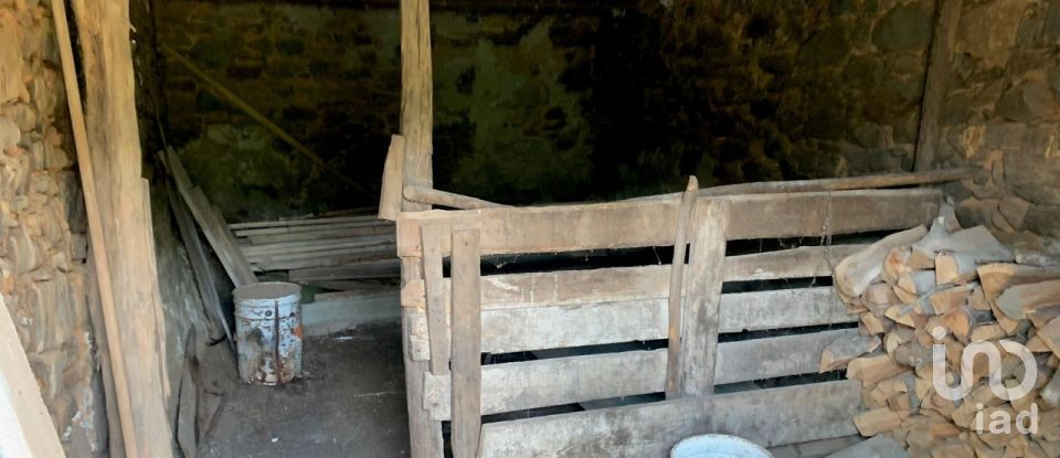 Maison de village T0 à Pedrógão Grande de 181 m²