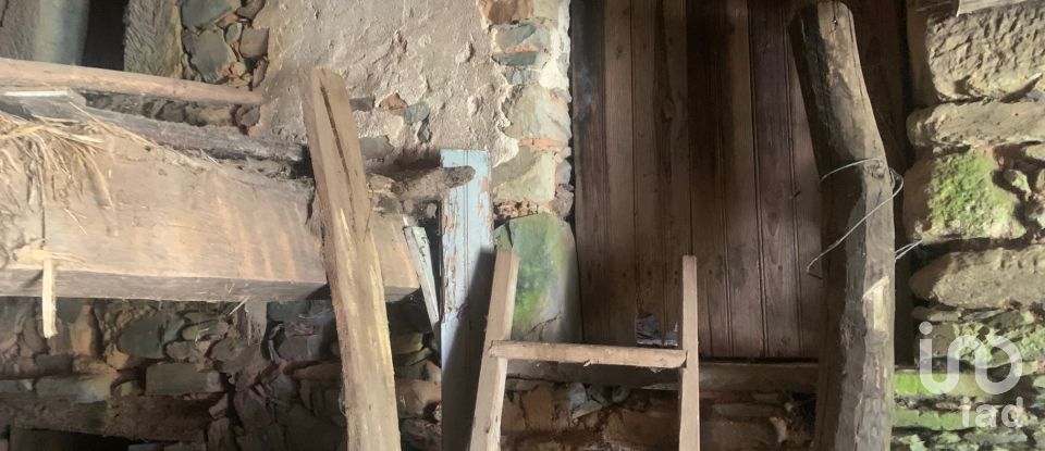 Maison de village T0 à Pedrógão Grande de 181 m²