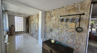 Maison de village T4 à Chave de 294 m²