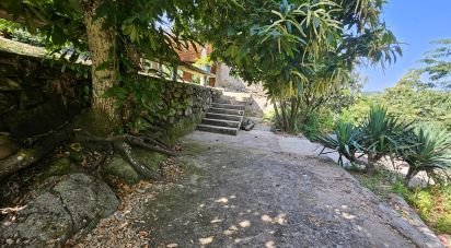 Maison de village T4 à Chave de 294 m²