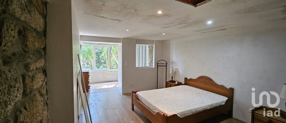 Maison de village T4 à Chave de 294 m²