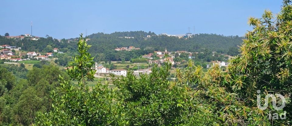 Maison de village T4 à Chave de 294 m²