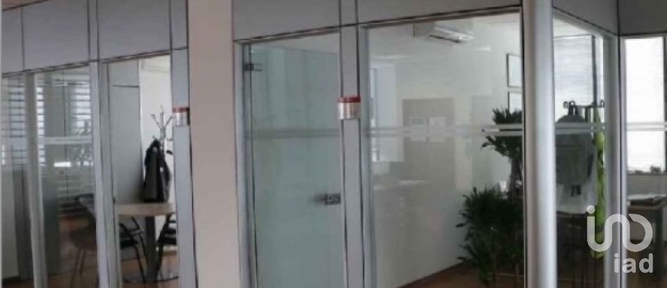 Boutique/Local commercial à Carnaxide e Queijas de 360 m²