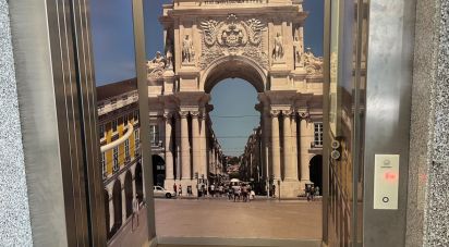 Boutique/Local commercial à Carnaxide e Queijas de 360 m²