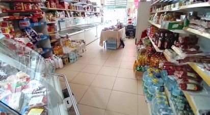 Boutique/Local commercial à Vila e Roussas de 75 m²