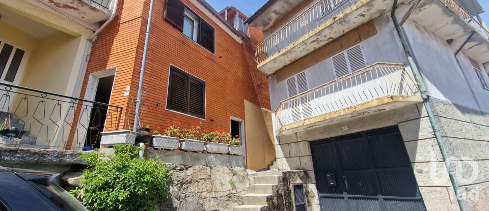 House T5 in Aguiar da Beira e Coruche of 80 m²