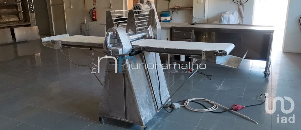 Boutique/Local commercial à Vilar Formoso de 252 m²