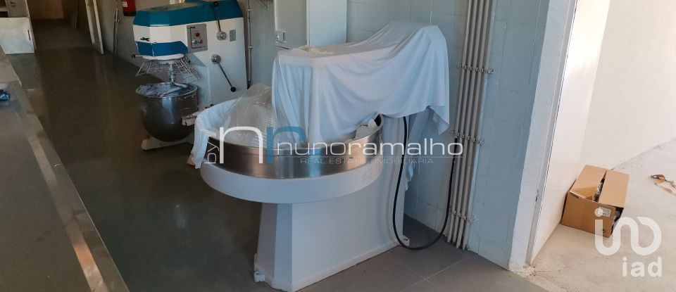 Boutique/Local commercial à Vilar Formoso de 252 m²