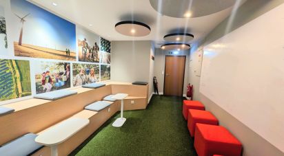 Offices in Santo António of 65 m²