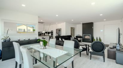 Gîte T3 à Encarnação de 305 m²