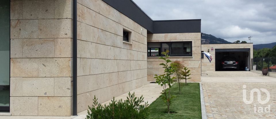 Casa tradicional T3 em Arca e Ponte de Lima de 205 m²