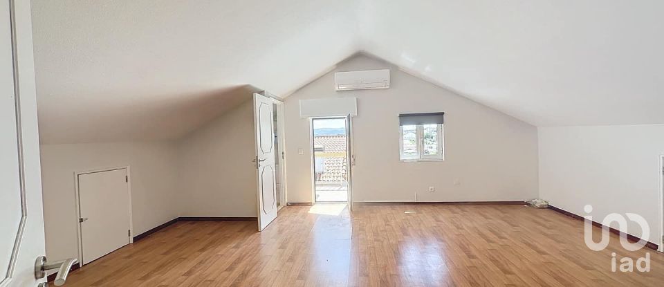 Moradia T7 em Santa Cruz/Trindade E Sanjurge de 320 m²