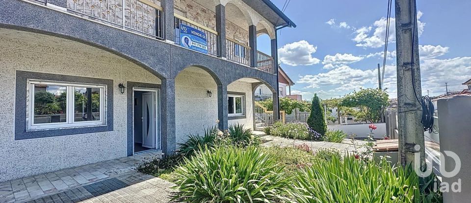 Moradia T7 em Santa Cruz/Trindade E Sanjurge de 320 m²