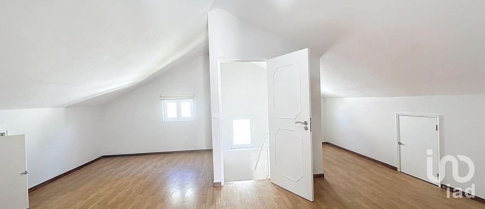 Moradia T7 em Santa Cruz/Trindade E Sanjurge de 320 m²