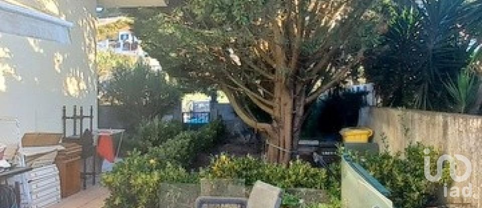 Moradia T3 em Venda do Pinheiro e Santo Estêvão das Galés de 281 m²