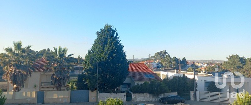Moradia T3 em Venda do Pinheiro e Santo Estêvão das Galés de 281 m²