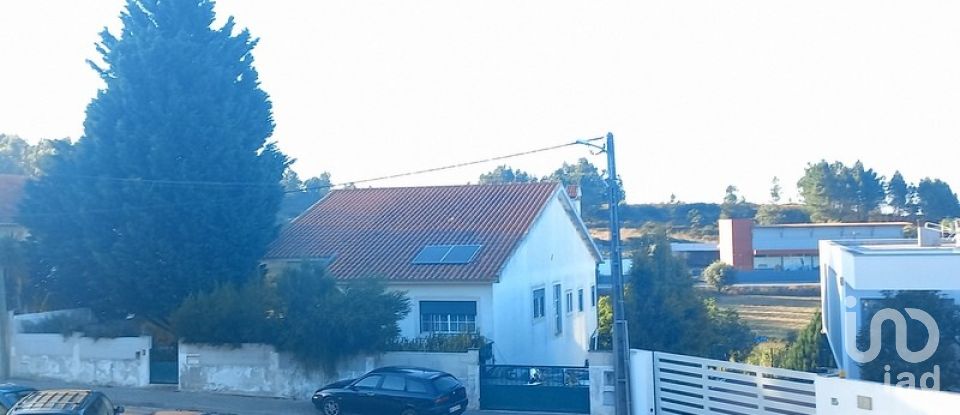 Moradia T3 em Venda do Pinheiro e Santo Estêvão das Galés de 281 m²