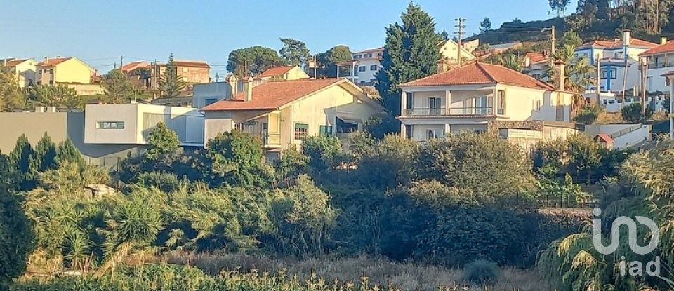 Moradia T3 em Venda do Pinheiro e Santo Estêvão das Galés de 281 m²