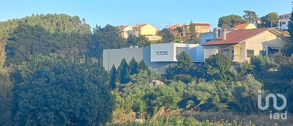 Moradia T3 em Venda do Pinheiro e Santo Estêvão das Galés de 281 m²