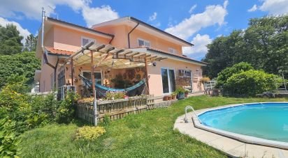 House T6 in Adoufe e Vilarinho de Samardã of 170 m²