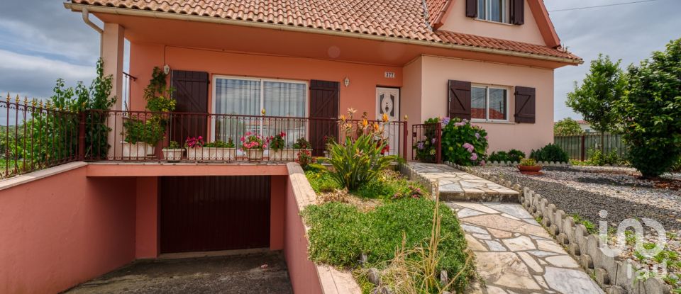 Casa tradicional T5 em Souto da Carpalhosa e Ortigosa de 197 m²