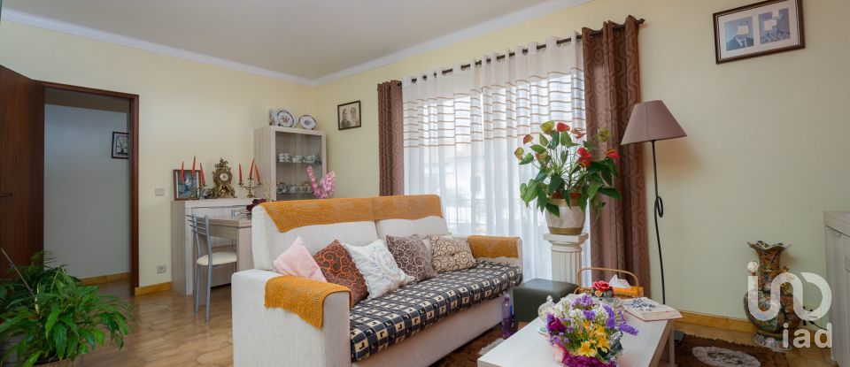 Casa tradicional T5 em Souto da Carpalhosa e Ortigosa de 197 m²