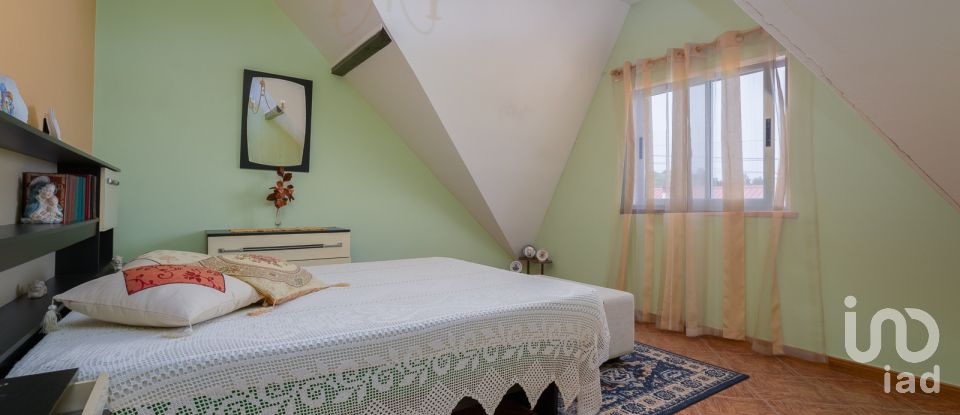 Casa tradicional T5 em Souto da Carpalhosa e Ortigosa de 197 m²