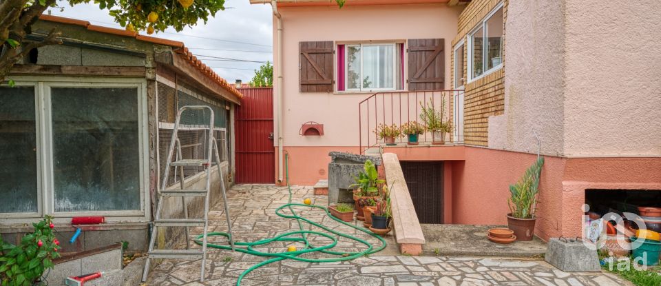 Casa tradicional T5 em Souto da Carpalhosa e Ortigosa de 197 m²