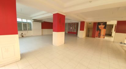 Other surface in Rio de Mouro of 223 m²