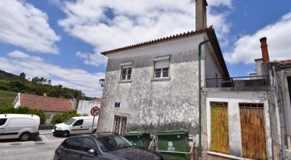 Maison traditionnelle T3 à São Miguel, Santa Eufémia e Rabaçal de 137 m²