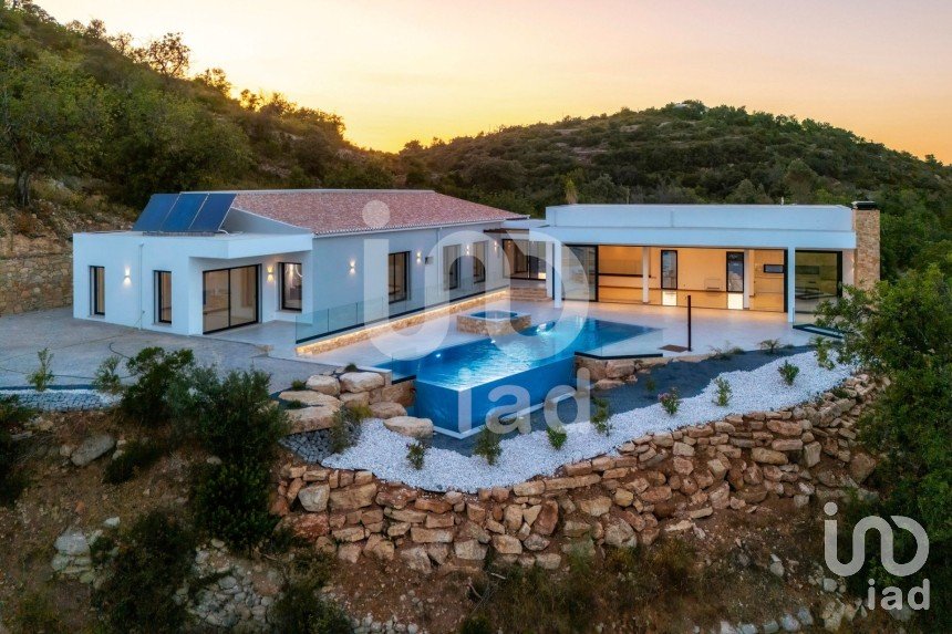 Moradia T4 em Loulé (São Sebastião) de 235 m²