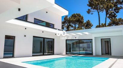 Maison traditionnelle T4 à Corroios de 352 m²