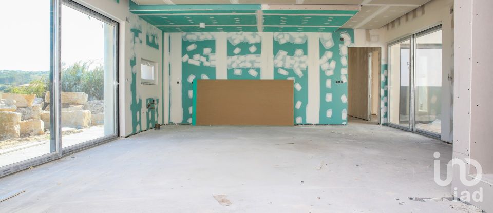 Casa T3 em Lourinhã e Atalaia de 145 m²