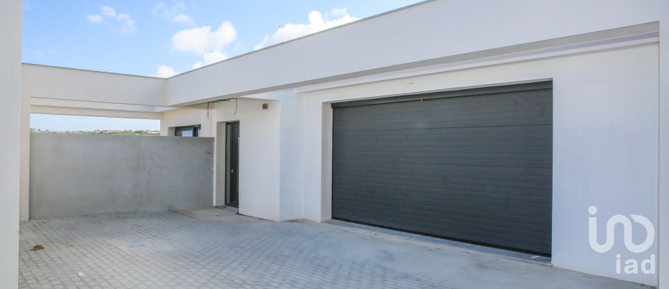 Casa T3 em Lourinhã e Atalaia de 145 m²