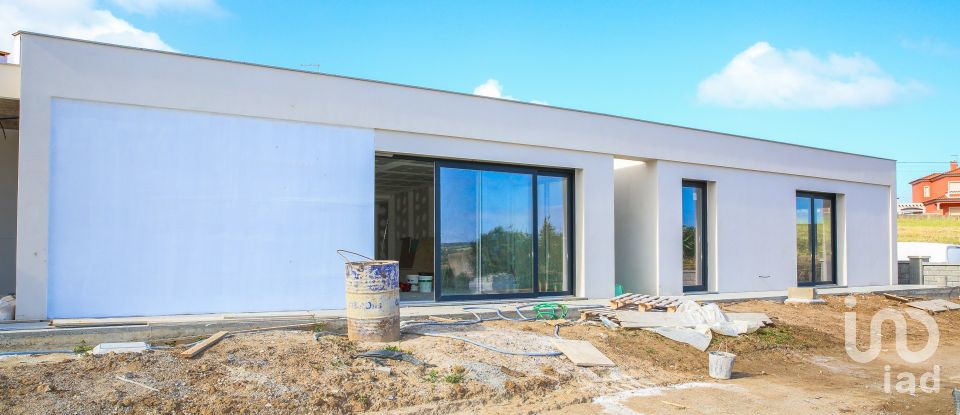 Maison T3 à Lourinhã e Atalaia de 160 m²