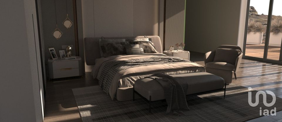 Casa T3 em Calheta de 241 m²