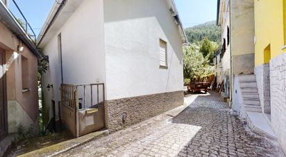 Maison de village T3 à Pomares de 70 m²