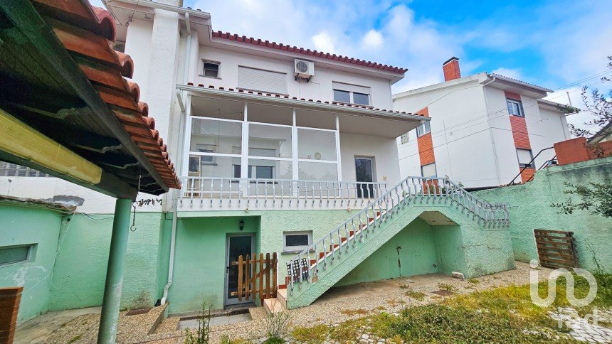 Lodge T5 in Leiria, Pousos, Barreira e Cortes of 500 m²