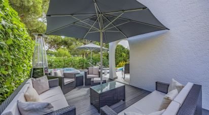 Gîte T4 à Quarteira de 311 m²