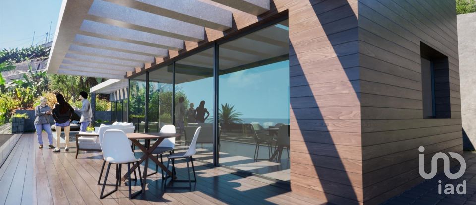 House T3 in Calheta of 201 m²