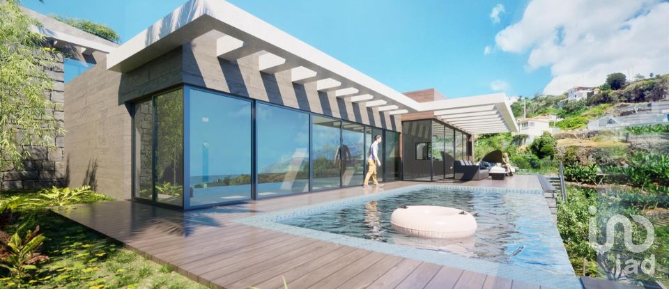 House T3 in Calheta of 198 m²