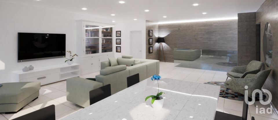 House T3 in Calheta of 198 m²