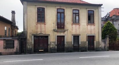 House T4 in Cortegaça of 324 m²