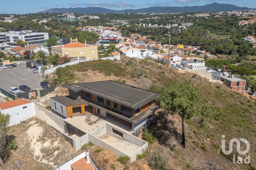 Moradia T6 em Cascais e Estoril de 696 m²