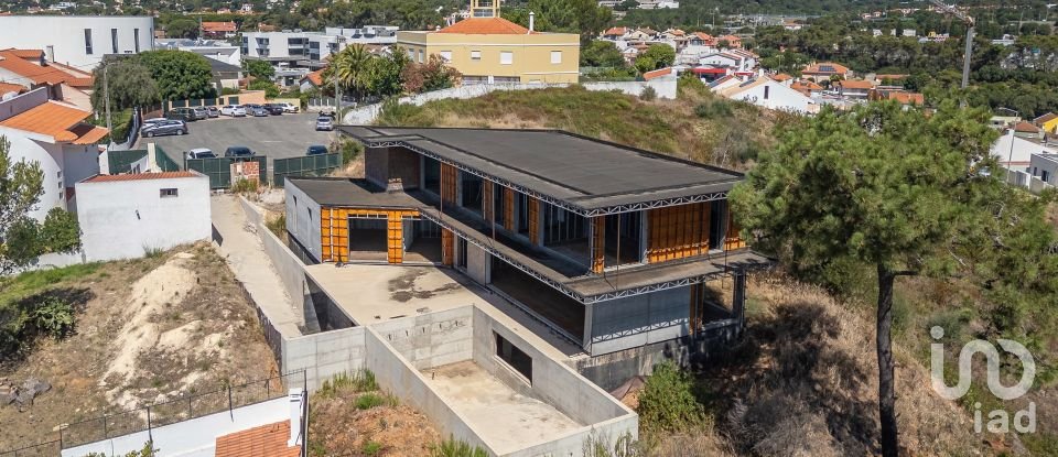 Moradia T6 em Cascais e Estoril de 696 m²